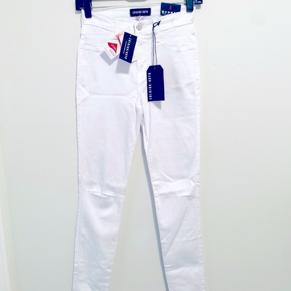 NWT - FASHION NOVA White Stretchy Pants - Picture 1 of 4